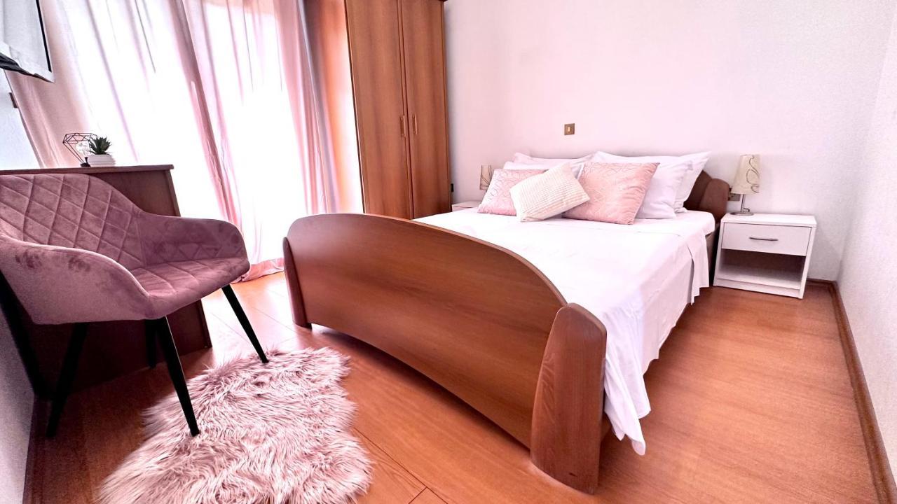 Villa Ester Lopar Eksteriør bilde